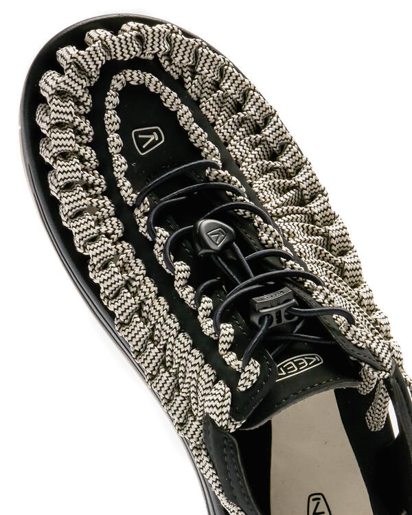 靴 KEEN UNEEK FLAT keen-uneek-flat-black-birch-